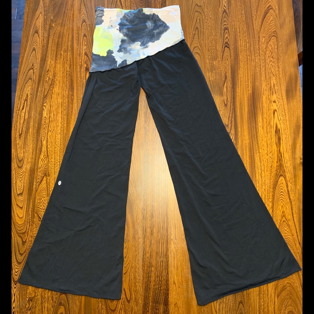 lululemon waltz reversible foldover flare pants, 6